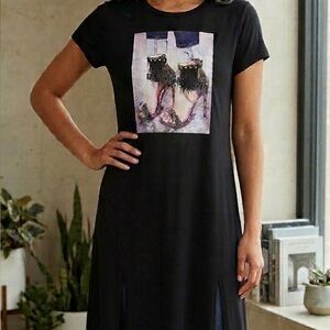 LOVE J Black Graphic Blouse. Size M